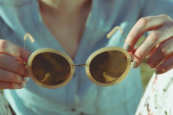 Comment choisir vos lunettes de soleil en bois pour un style durable et naturel ?