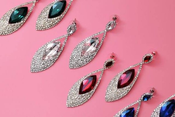 Découverte des trésors locaux : Top 10 des créateurs de bijoux fabriqués en France