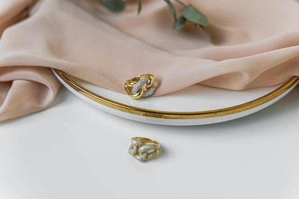 Guide Pratique : Comment Entretenir Vos Bijoux pour Préserver leur Éclat